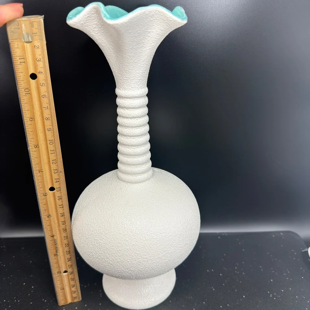 Haeger Pottery USA Textured White Turquoise Ruffled Ribbed Pottery Vase 12inch